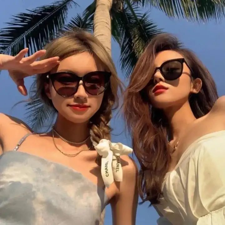 战时兄弟海报